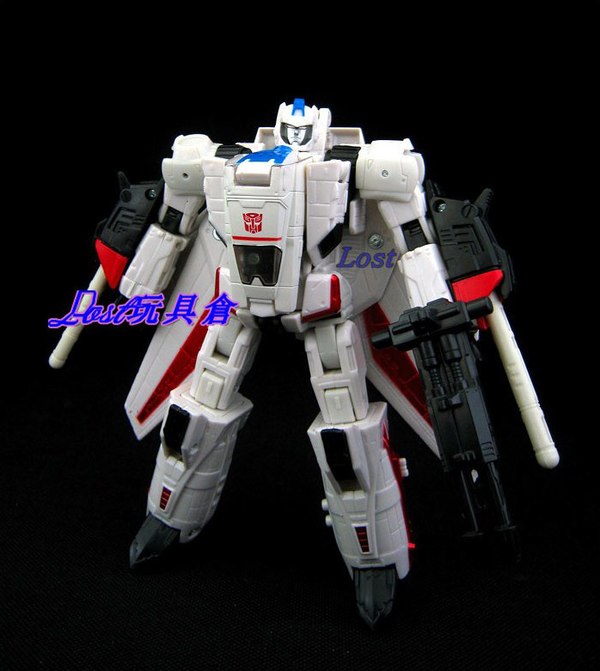 Cybertron Con 2013 Henkei Jetfire New Out Of The Box Images Show Exclusive Figure Details  (2 of 7)